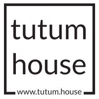 Logo firmy tutum house Marcin Szlas
